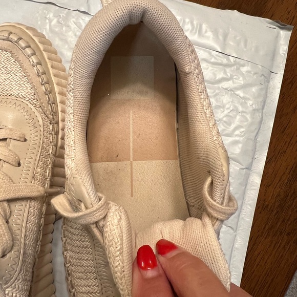 Dolce Vita Cream Chunky Platform Sneakers - Picture 2 of 12